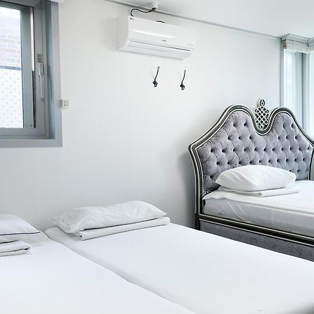 W Premium Guesthouse Incheon Airport Exterior photo