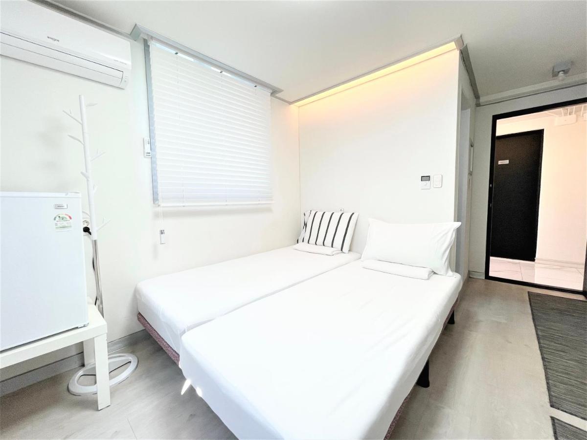 W Premium Guesthouse Incheon Airport Exterior photo