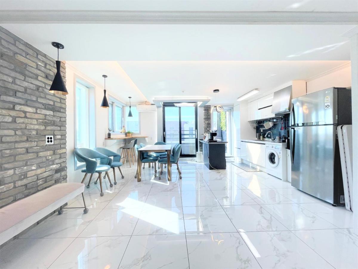 W Premium Guesthouse Incheon Airport Exterior photo