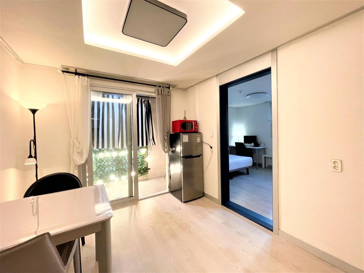 W Premium Guesthouse Incheon Airport Exterior photo