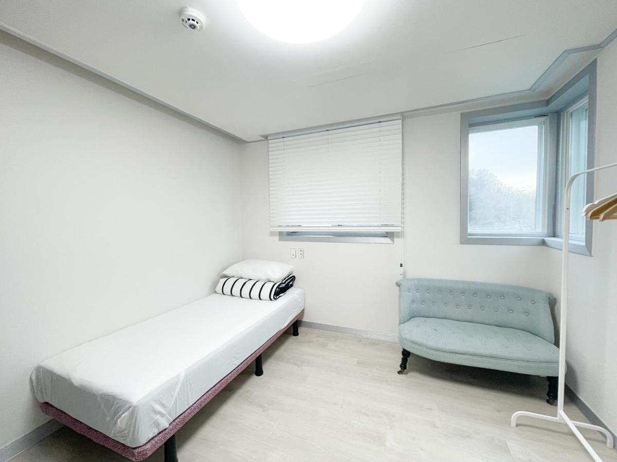 W Premium Guesthouse Incheon Airport Exterior photo