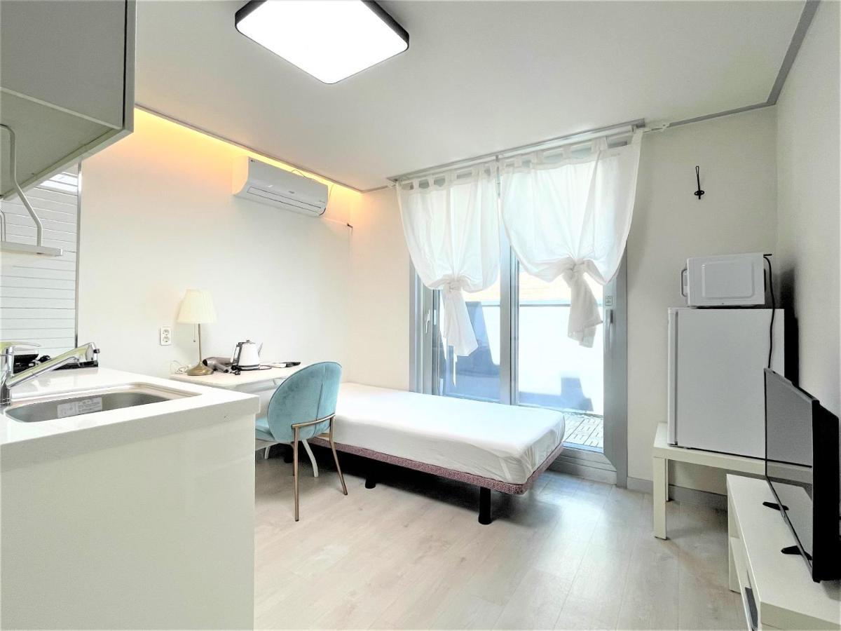 W Premium Guesthouse Incheon Airport Exterior photo