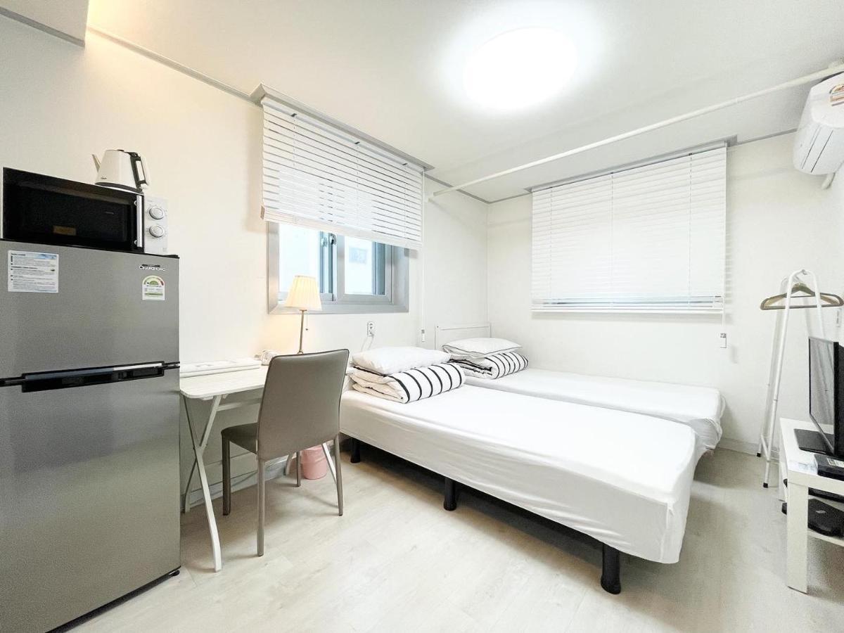 W Premium Guesthouse Incheon Airport Exterior photo