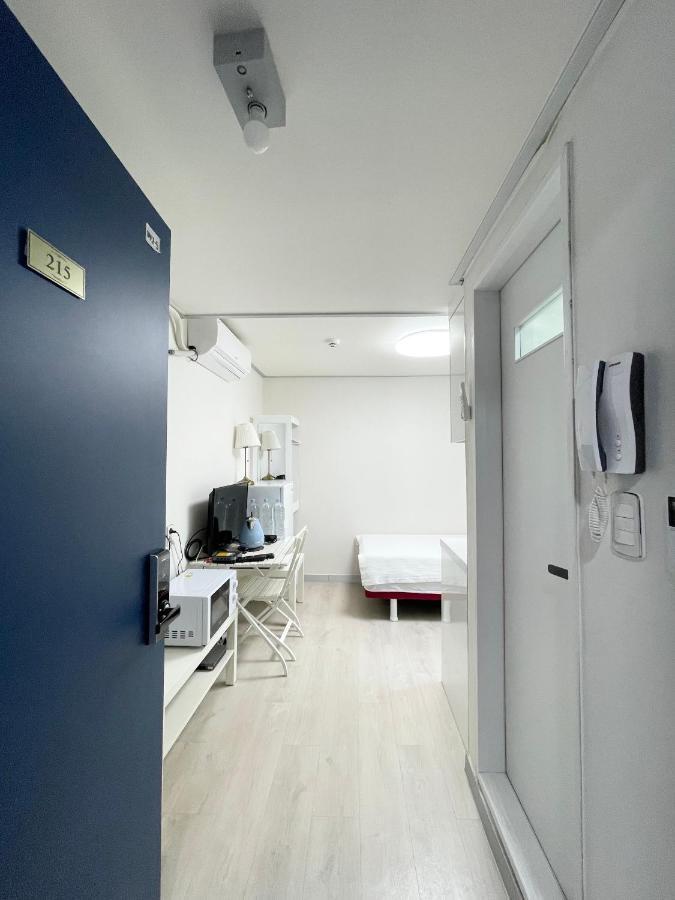 W Premium Guesthouse Incheon Airport Exterior photo